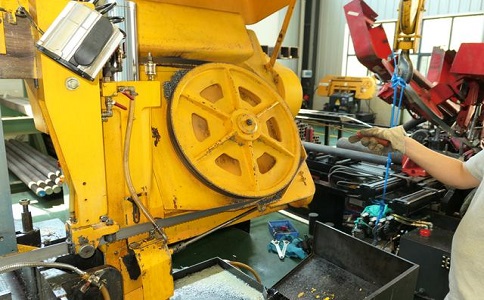 罗甸金属带锯床的日常使用和保养注意事项！